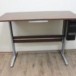 table réglable en hauteur