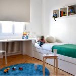 chambre d'adolescent aux couleurs vives