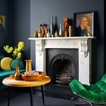 canapé vert dans le salon