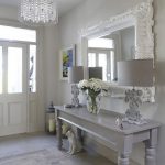 miroirs dans le couloir