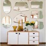 miroirs dans le couloir