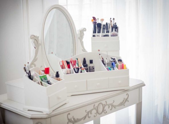 commodes pour cosmétiques