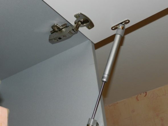Closers pour meubles de cuisine