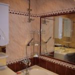Formes de miroirs de salle de bain