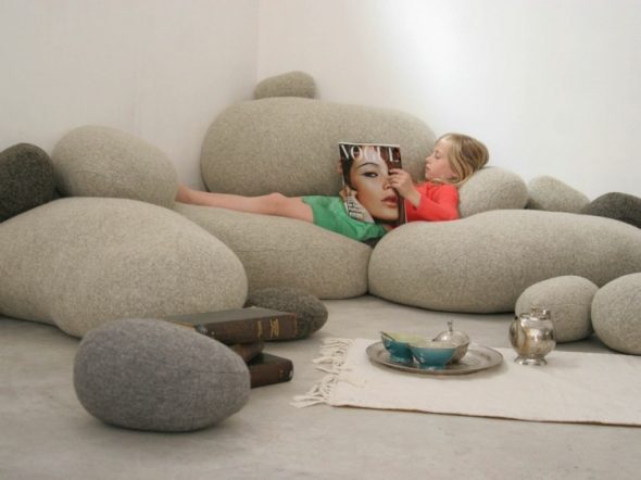 poufs en forme de pierres