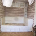 Bed-podium dans la niche