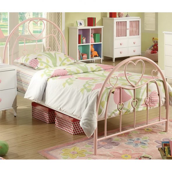 Cama individual para una niña