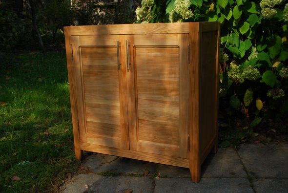 Cabinet fait maison pour le lavage