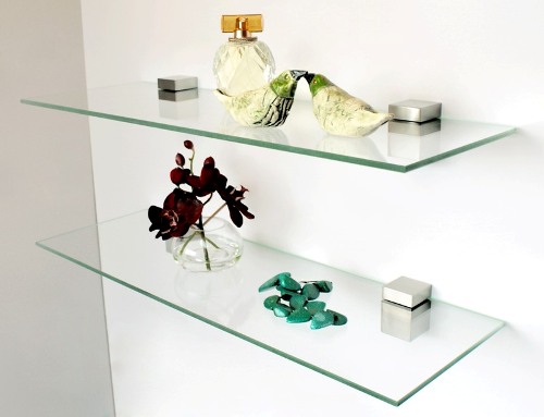 Étagère en verre