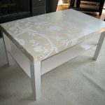 La restauration des mains de la table en bois
