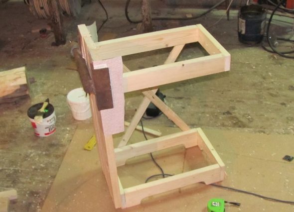 Armoire sous l'évier de leurs propres mains