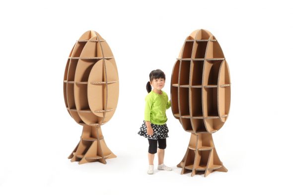 Délicieuse bibliothèque en carton