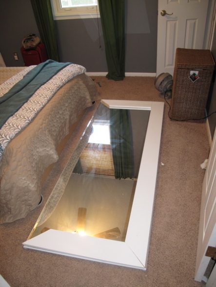 Remplacement du miroir dans le placard