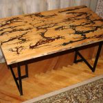 Table basse en résine époxy