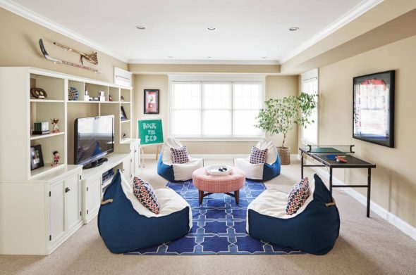 chaises sacs dans le salon