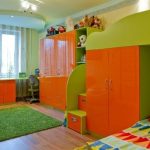 pour deux enfants la meilleure option serait un lit mezzanine avec un lieu de travail