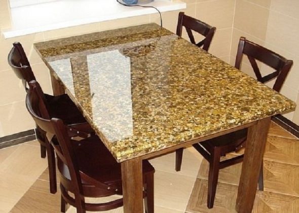 mettre à jour l'ancienne table en aggloméré