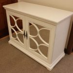 commode en bois clair