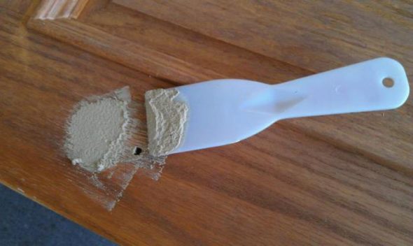 mastic à bois