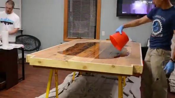 table, plateau époxy