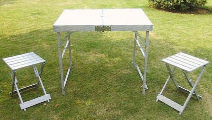 les tables de pique-nique vous offrent un confort