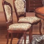 chaises classiques