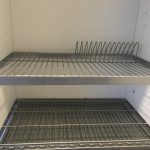 étagère à vaisselle en métal
