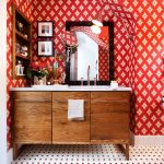 table de chevet sous le lavabo