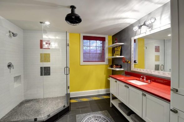 meuble de toilette dans la salle de bain