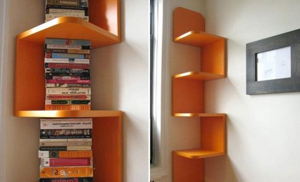 étagère d'angle au mur