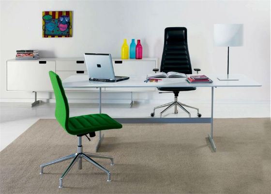 Une bonne chaise de bureau fait partie du succès de votre entreprise.