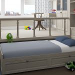 Bed-podium avec tiroirs dans la pépinière