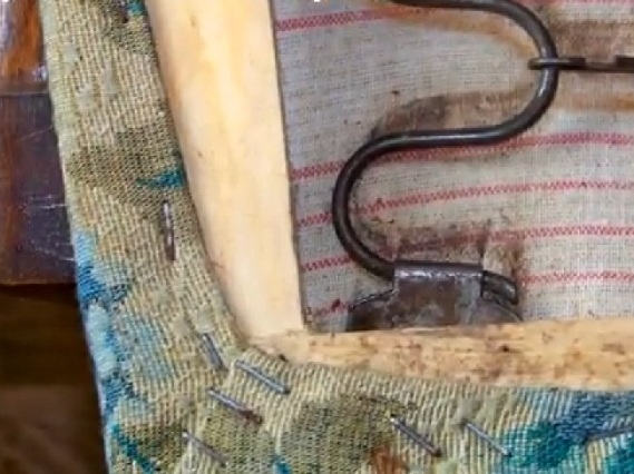 Le moment le plus important et le plus difficile de la restauration du mobilier est le transport