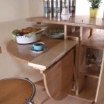 Livre de table dans la cuisine