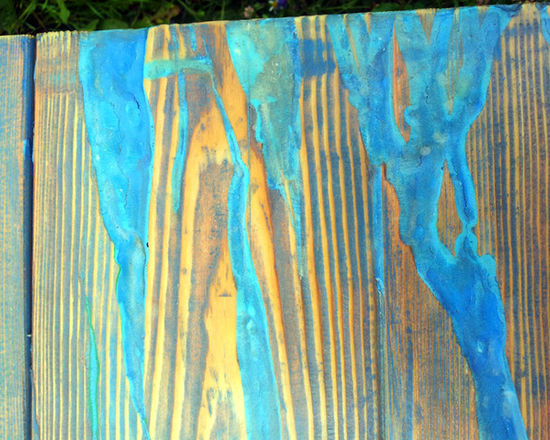 Table de mélèze rougeoyante
