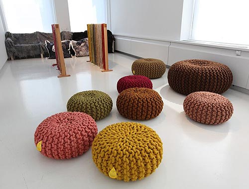 Poufs tricotés pour la maison et les loisirs