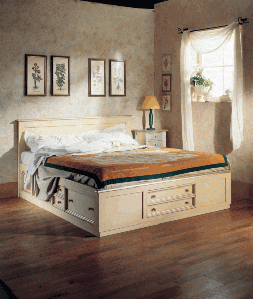 Lit en bois haut