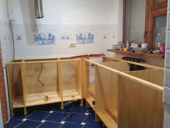 cuisine à faire soi-même à partir de panneaux de meubles