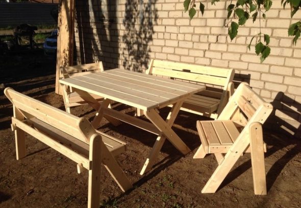 table pliante et chaises