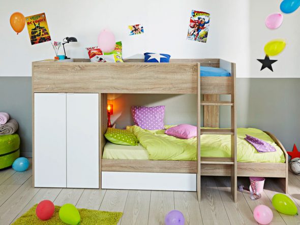 Lits superposés avec placards