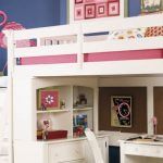Lit mezzanine Ikea dans la chambre d'enfant
