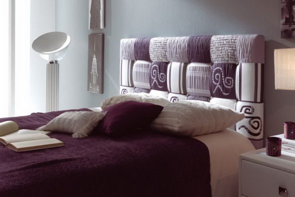 Lit avec une tête de lit patchwork douce