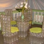 Bouteilles en plastique de meubles