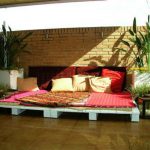 Placez vous reposer sur le podium des palettes