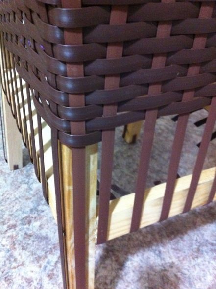 Tissage de tabouret en rotin