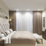 De locatie van het bed in de slaapkamer