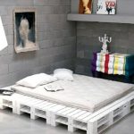Lit en bois fait maison vous-même