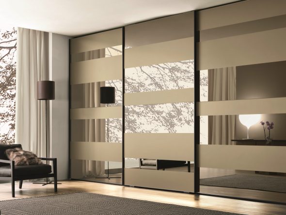 Armoire coulissante avec un miroir Bronze