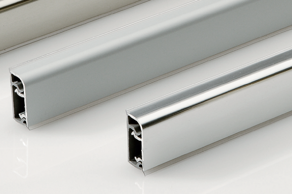 Plinthe en aluminium