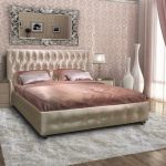 Tête de lit en satin pour un beau lit